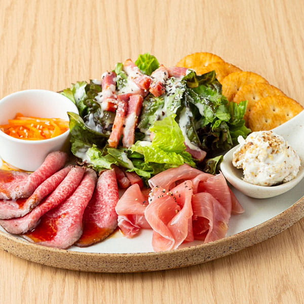 前菜盛り合わせ